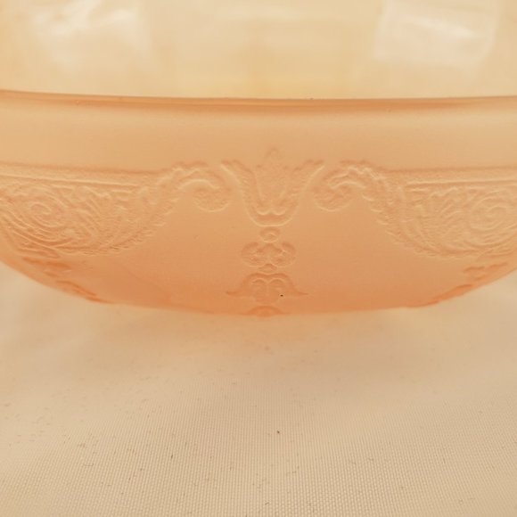 Vintage Pink Depression Glass 6" Bowl in Princess - Picture 3 of 5